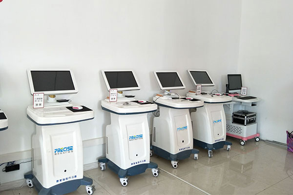 ������һ������߽������к����ع���ǻ�����