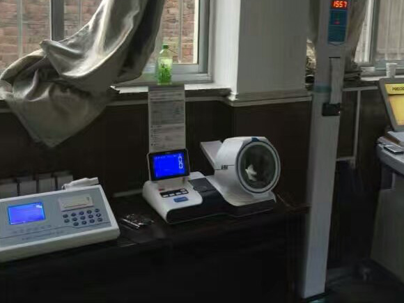 �����й�¥��������һ������԰�װ